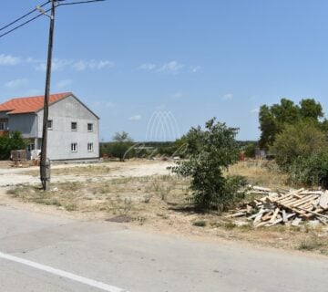 Građevinsko zemljište, Biograd na Moru, površine 1034 m2 - cover