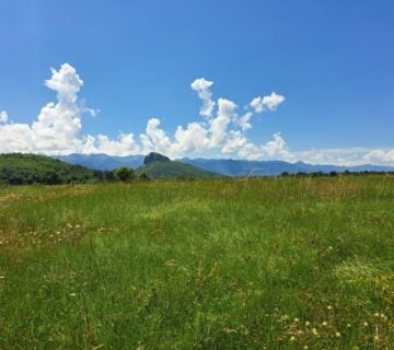 Poljoprivredno zemljište, livada s predivnim pogledom na Zir, 7456m2 - cover