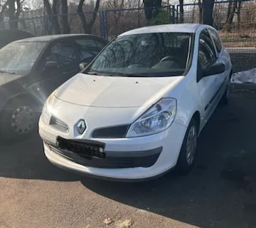 Renault Clio 1,5 dci - cover