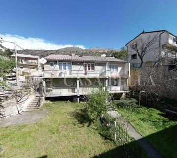 Senj,etaža kuće 3SKL+ zaseban roh bau apartman i garaža  - cover