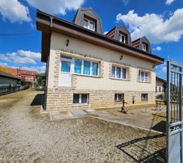 Jastrebarsko,uređena obitelj.kuća 340m2+garaža+okućnica - cover