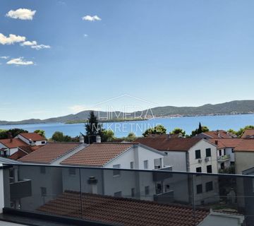 PENTHOUSE NOVOGRADNJA - USELJIV - PREDIVNA TERASA I POGLED (prodaja) - cover