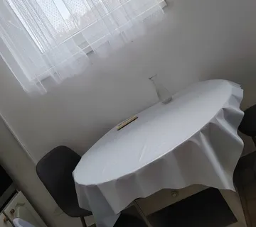 Iznajmljujem stan - cover