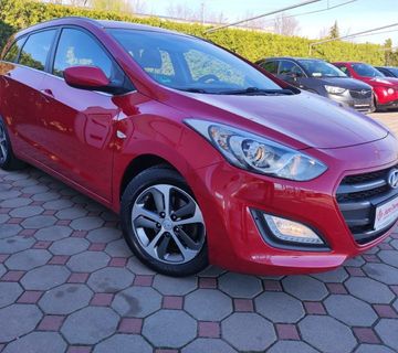 Hyundai i30 CW 1,6 CRDi 2015.,SERVISNA, TEMP, LED, ALU, PARK SENZORI - cover