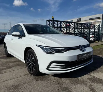 VW Golf 8 2,0 TDI LIFE °NAVI°AMBI. LIGHT°NIJE UVOZ°LEASING BEZ UČEŠĆA° - cover