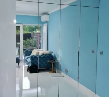 Skrevena kuhinja u ormaru - cover