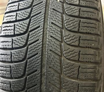 Zimske gume Michelin X-ice 225/60R17 / 2 komada - cover