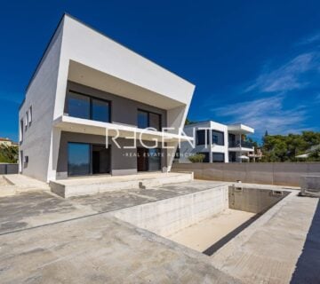 Istra, Medulin - Moderna vila 300 m2 - cover