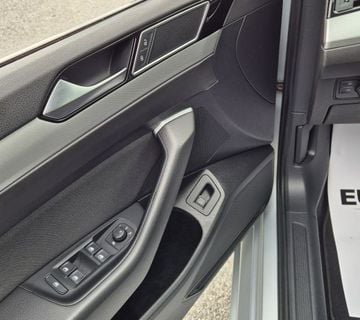 VW Passat 1,6 TDI*120KS*NAVI*FullLED*PARK PILOT*TEMPOMAT*COMFORTLINE - cover