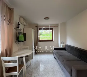 RABAC, STAN U PRIZEMLJU - cover