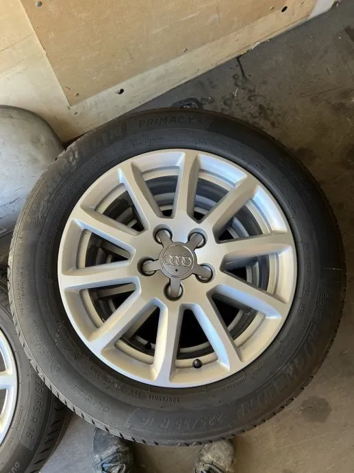 Alu felge 16'' rupe 5x112 AUDI - cover