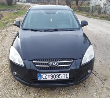 KIA CEED 1.6 CRDI - cover