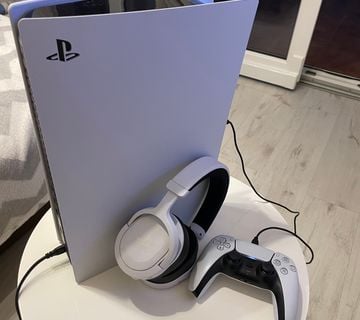 Playstation 5 Digital Edition+PS Headphones - cover