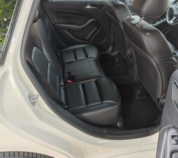 Mercedes-Benz B180 CDI AUTOMATIC, MRTVI KUT, KAMERA, NAVI, PRIVAT - cover