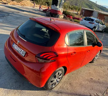 Peugeot 208 1.5hdi - cover