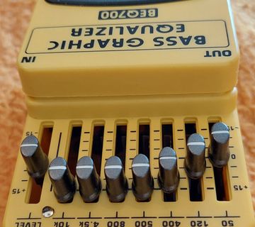 BASS GRAPHIC EQUALIZER BEHRINGER - cover