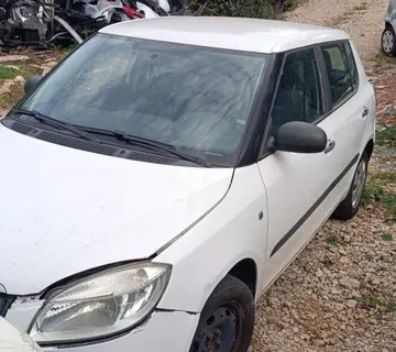 Škoda Fabia 1,2 DIJELOVI - cover