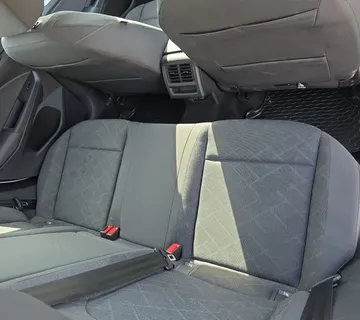 VW Golf 8 | 1.0 TSI | LED | Alu felge | Park Pilot | ACC | Tempomat - cover