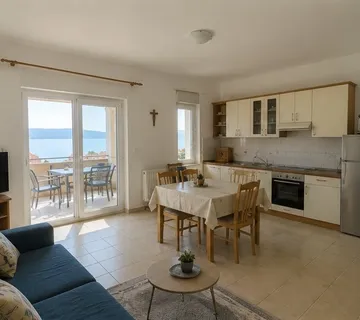 Apartman na moru, Trogir