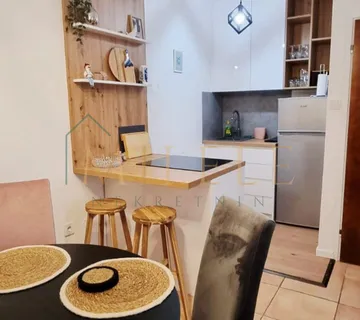 Apartman na prodaju - cover