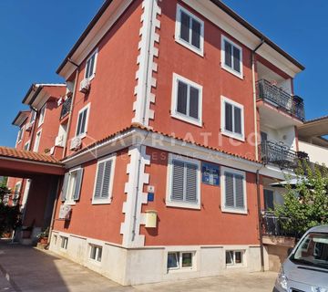 Rovinj, apartmanska kuća sa 14 stambenih jedinica - cover