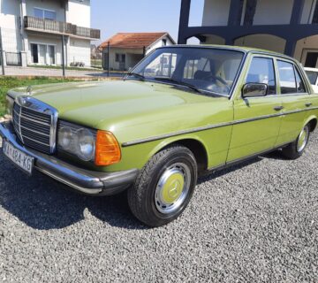 MERCEDES BENZ 200 D AUTOMATIK OLDTIMER- IZUZETNO OČUVAN !!! - cover