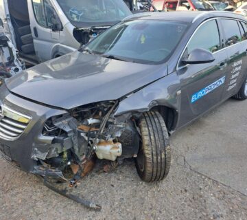 Opel Insignia 2.0 CDTI po dijelovima - cover