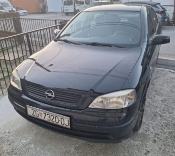 Opel Astra Classic - cover