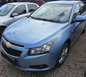 Chevrolet Cruze 1.8 po dijelovima - cover
