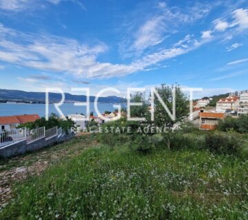 Trogir, Čiovo - građevinsko zemljište s pogledom na more, 1684 m2 - cover