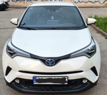 TOYOTA C-HR HYBRID - cover