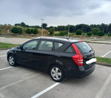 Kia ceed SW - cover