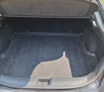 MAZDA 6 SP CD120 Active - cover