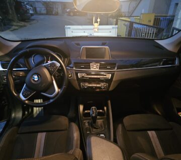 Bmw X1 SDRIVE - cover