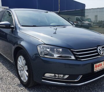 VW Passat 1,6 TDI BMT**SERVISNA**NAVI**ŠIBER**TEMPOMAT**PDC**ALU 16** - cover