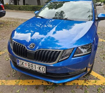 Škoda Octavia Combi - cover