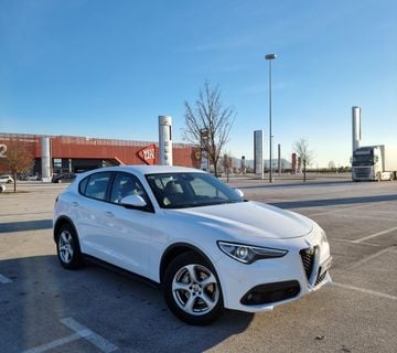 ALFA ROMEO STELVIO  - cover