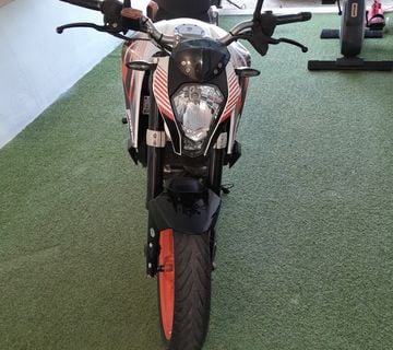 KTM DUKE 390 2015 god. 32000 km - cover