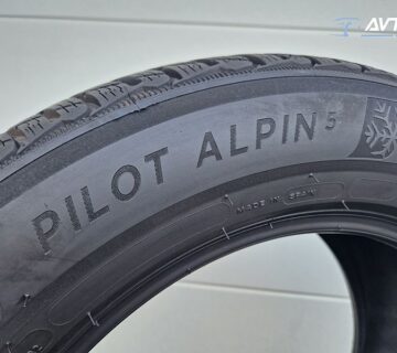 Gume Michelin Pilot Alpin 5 103V XL - 2023 235/55/17 - Gratis dostava - cover