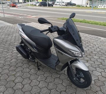 Aprilia SXR 50 - cover