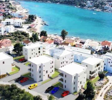 Grebaštica - trosobni apartman u blizini mora - cover