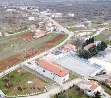 Imotski, Cista Provo građevinsko zemljište 850 m2 - novo - cover