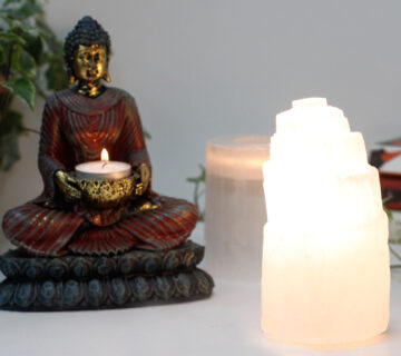Ancient Wisdom Prirodni selenit električna aroma lampa sa osvjetljenjem 15 cm - cover