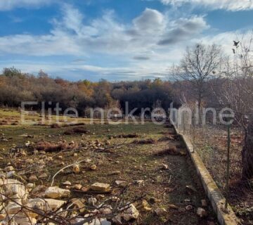 Građevinske zemljište u Radošima kod Višnjana, 4380m2 - cover