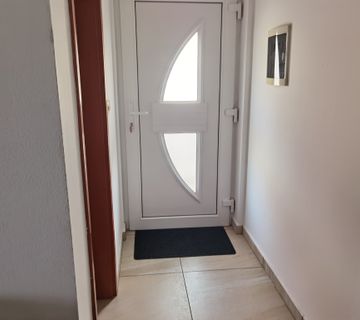 Dvoetažan Apartman *Vrsi-Mulo* - 80 m do mora - cover