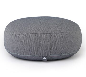 Bodhi Yoga Bodhi BIG RONDO široki jastuk za meditaciju CLASSIC Dobby 38,5 x 18,5 cm spelta ispuna Boja: tamno plava - cover