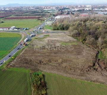 TOP LOKACIJA ZA TRGOVAČKI CENTAR, GRAĐEVINSKO ZEMLJIŠTE 17217 M2 - cover