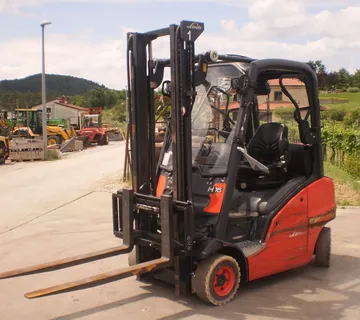 Čeoni Plinski 1600 kg LINDE H16T - Buzet