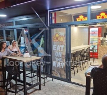 Fast Food lokal u centru Makarske - cover