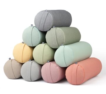 Bodhi Yoga Bolster Classic Dobby 62 x 22 cm punjenje od pira Boja: tamno plava - cover